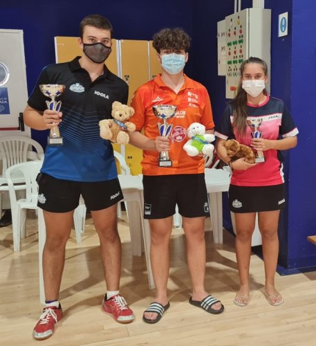 Podio-III-Torneo-de-Verano